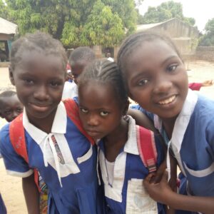 gambia_kassamatours_visit_local_school