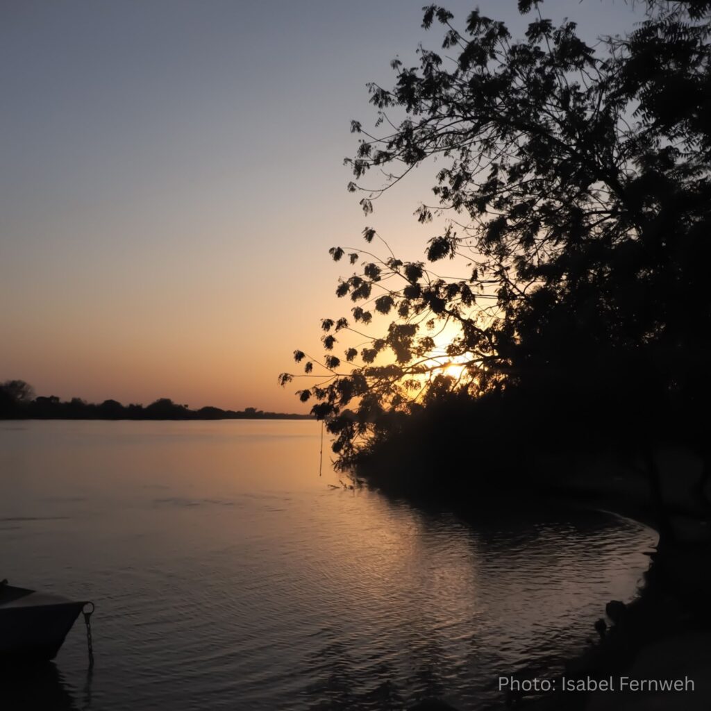 gambia_kassamatours_janjanbureh2v